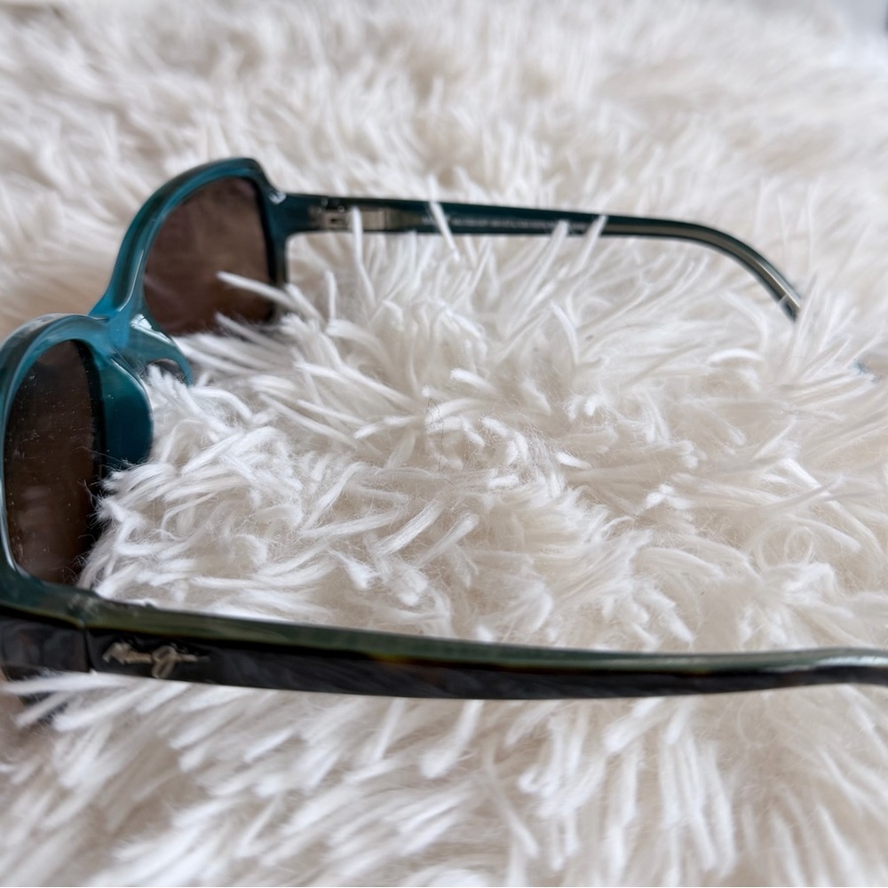 Maui Jim Tortoise and Teal Sunglasses - Picture 4 of 5